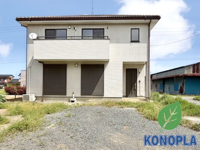 【中古戸建】羽生市大字藤井下組の外観|■いまのアパート生活で走り回るお子さんを怒ってしまった経験はありませんか？走り回ることもジャンプすることも子どもの習性です！庭付き一戸建てならお子さまも思いっきり遊べます(^^)