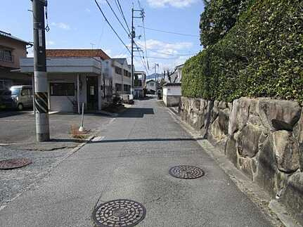 安佐南区川内４丁目の周辺
