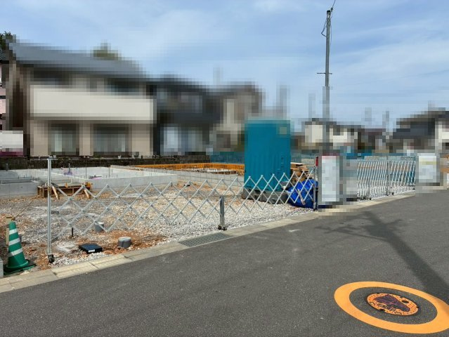 高知市鴨部8　新築一戸建ての前面道路含む現地写真