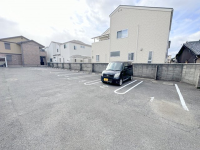 【駐車場】 | メゾンカムス