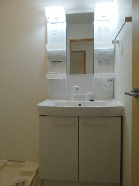 サプール・ヒルズⅠの独立洗面台