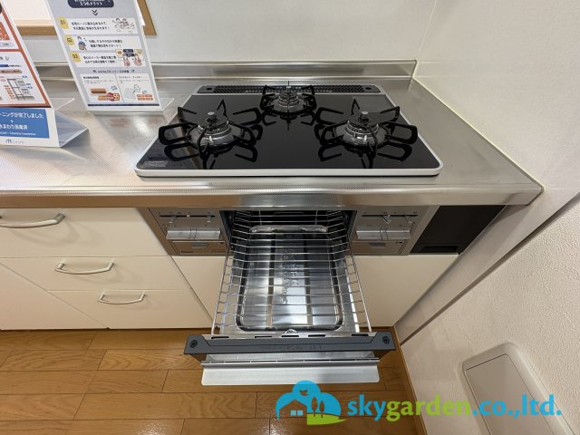 藤沢市打戻　中古戸建　全1棟のキッチン|ガスコンロ