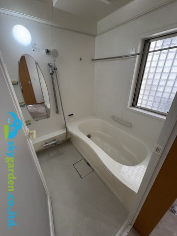 藤沢市打戻　中古戸建　全1棟の浴室|お風呂です