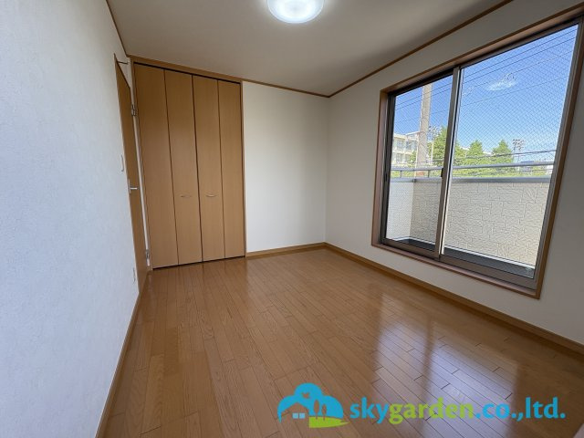 藤沢市打戻　中古戸建　全1棟の洋室|使い勝手のいい洋室です