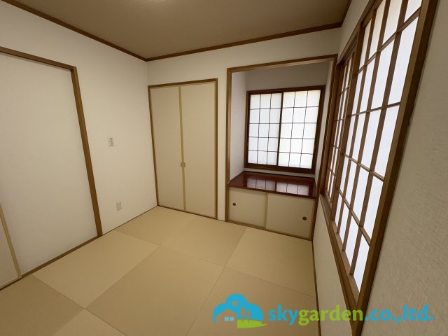 藤沢市打戻　中古戸建　全1棟の和室|リビングとつながる和室
