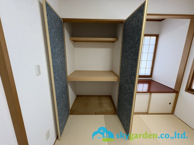 藤沢市打戻　中古戸建　全1棟の収納|和室の押入れ