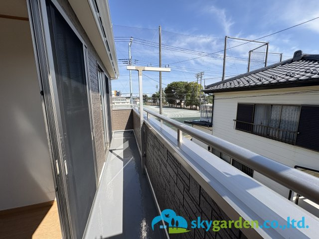 藤沢市打戻　中古戸建　全1棟のバルコニー|バルコニー２。もう一つの２階のバルコニー