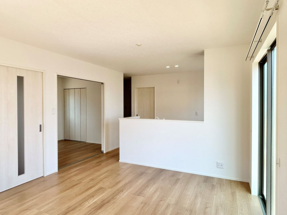 香南市野市町西野　新築一戸建て⑧の外観|南向きで日当たり良好。家事動線◎の省エネ住宅。駐車5台OKゆったりとした4LDK！