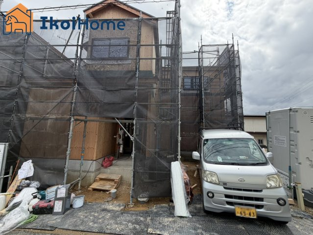 神戸市西区北山台2丁目　新築戸建の外観|神鉄緑が丘駅まで徒歩9分！駐車スペース並列2台可能！南向きLDK16.75帖で広々！お庭もございます