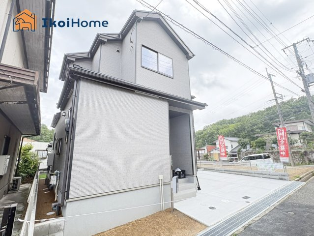 神戸市西区北山台2丁目　新築戸建のエントランス|【ホームページに現地動画掲載中】●年中無休：当日予約可●性能評価取得で住宅ローン控除対象！