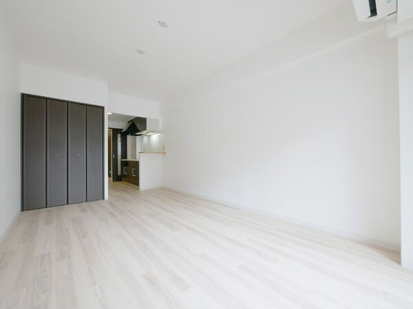 シーム・ドエル筒井の居間・リビング