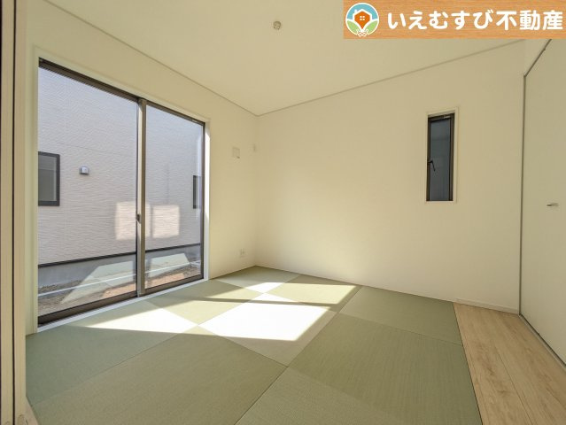 Cradle garden　鴻巣市筑波第5の和室|すぐ横になれる和室は、みんながほっと一息つける空間
ちょっとした休憩や来客時、お子様のお世話にも大活躍しそうですね♪