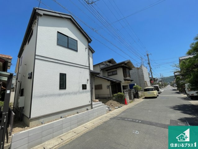 八幡市川口東扇　新築一戸建ての外観|安心の10年保証！外観を美しく保ち、雨水で汚れを落とします！気になることがありましたら、お気軽にお問い合わせください！