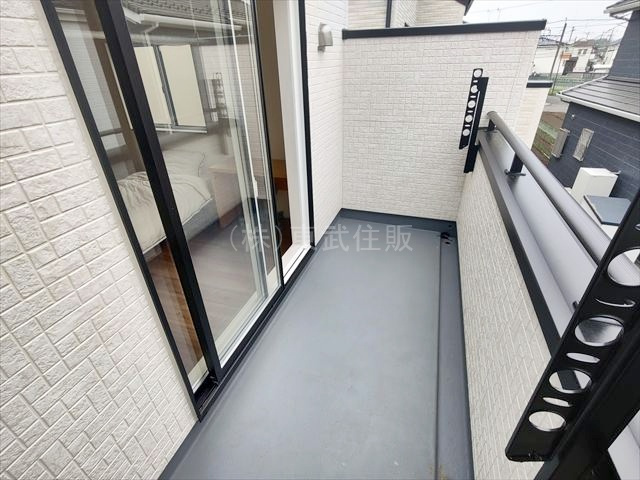 【バルコニー】 | 坂戸市花影町2期　全5棟　1号棟 | 日当たり良好なバルコニーです