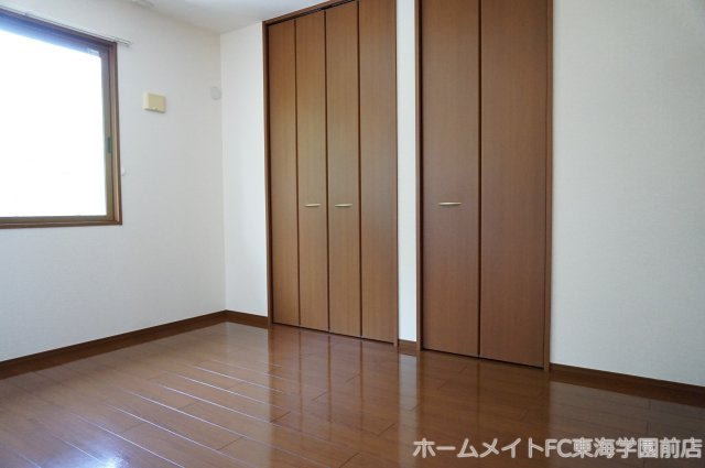 熊本市中央区黒髪６丁目のアパートの洋室