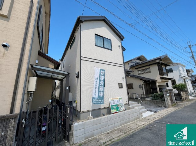 八幡市川口東扇　新築一戸建ての外観|安心の10年保証！外観を美しく保ち、雨水で汚れを落とします！気になることがありましたら、お気軽にお問い合わせください！