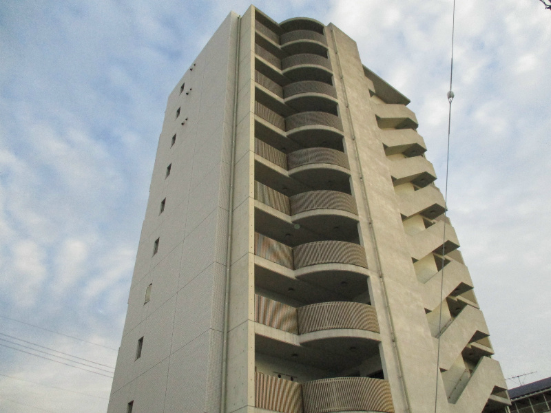 パルティール覚王山の外観