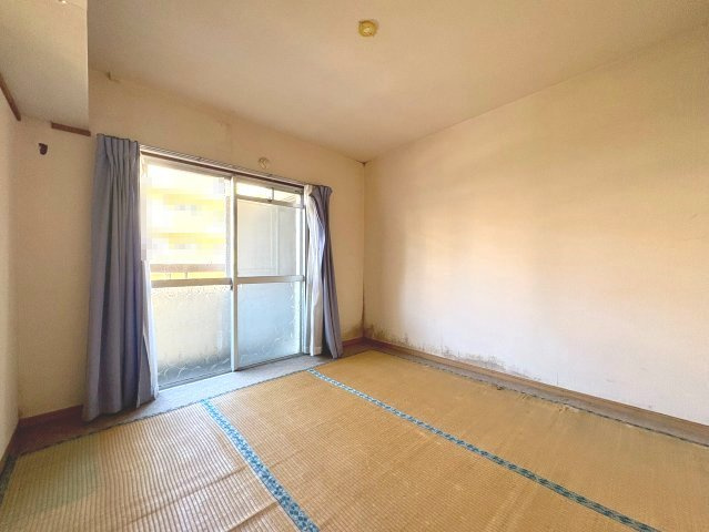【価格改定】南円明寺ヶ丘団地6号棟の和室|和室（約4.5帖）