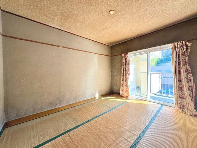 【価格改定】南円明寺ヶ丘団地6号棟の和室|ライフスタイルに合わせて柔軟にお使いいただけます。