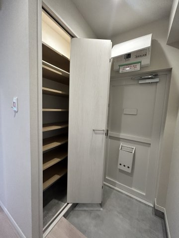 メイゾン牛込の玄関