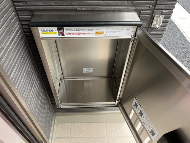 八街市大木 アパート新築工事のその他共用部分|宅配ボックス(イメージ)