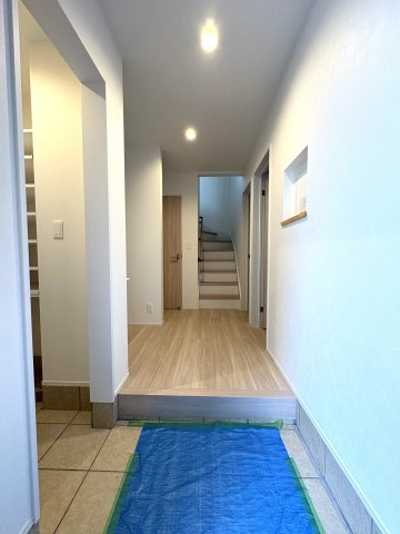 Family Base — Chigasaki Kowadaの玄関