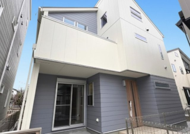 Family Base — Chigasaki Kowadaの外観
