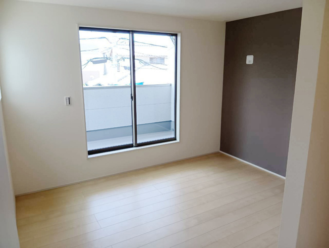 【洋室】 | 沼津市大塚3期 新築建売分譲住宅 建物＋土地 TW06108 | 沼津市大塚　1号棟　２階７帖　※令和８年７月24日撮影