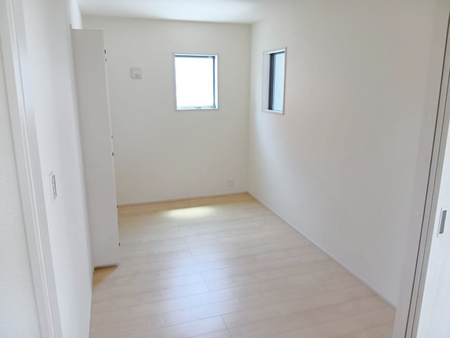 【和室】 | 沼津市大塚3期 新築建売分譲住宅 建物＋土地 TW06108 | 沼津市大塚　1号棟　１階５帖　※令和８年７月24日撮影
