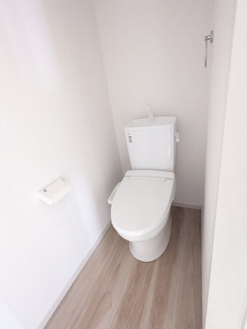 水戸市平須町　14期のトイレ|温水ウォシュレット付きトイレでゆっくりと快適なお一人時間を～