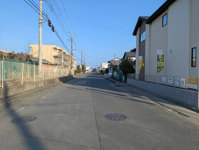 水戸市平須町　14期の前面道路含む現地写真|前面道路含む現地写真です