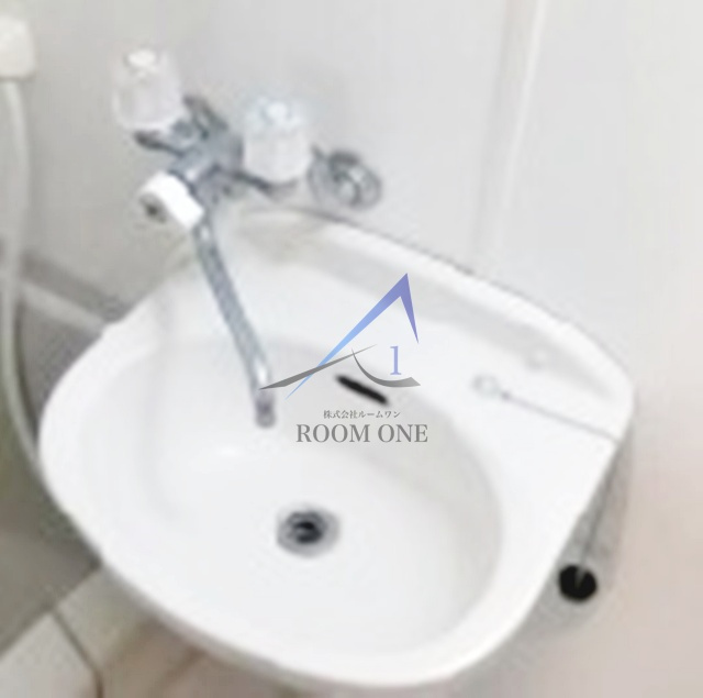 ドルチェ東京・八重洲通りの洗面所|洗面台です。