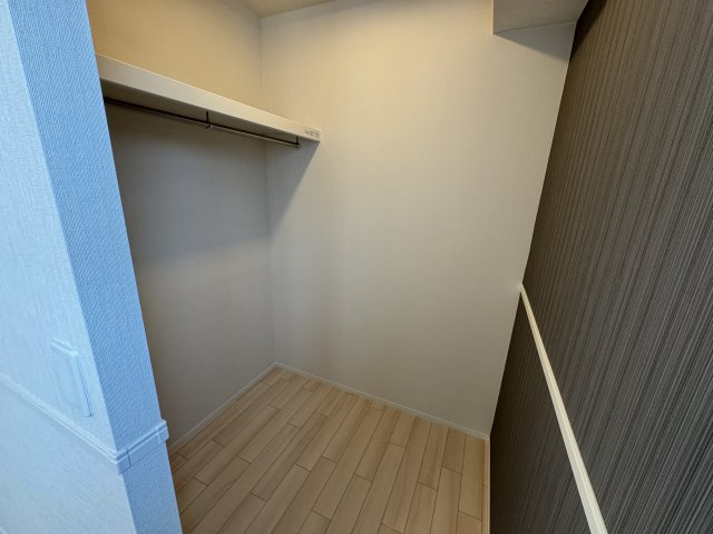 Comfort Luminousの収納|ウォークインクローゼット(洋室6.8帖)