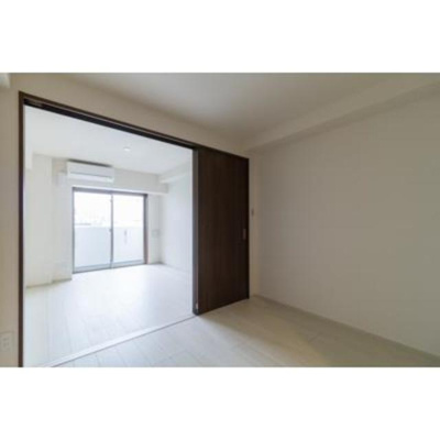 【居間・リビング】 | ソナーレ横浜 | ※写真は同タイプ住戸です。