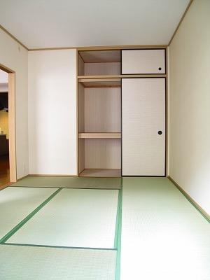 コンフォート博多南の和室|☆広々収納が豊富。和を感じれる和室♪