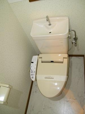 コンフォート博多南のトイレ|【人気物件】トイレ（温水洗浄便座・手洗い付き）、とても綺麗で清潔感があります♪