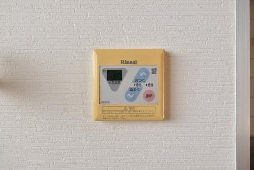 貞方第２ビルの設備|【防犯】給湯システム、メールボックス、防犯カメラ、室内はモニター付インターホンが付いて防犯にも安心です♪♪