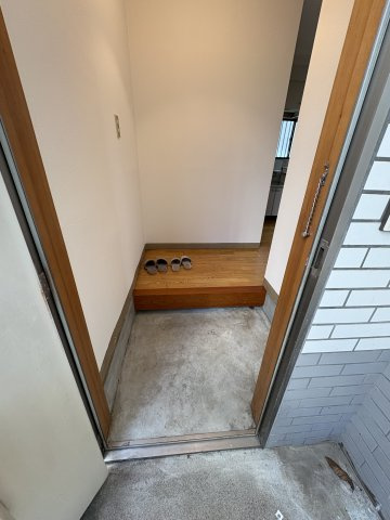 清涼館の玄関