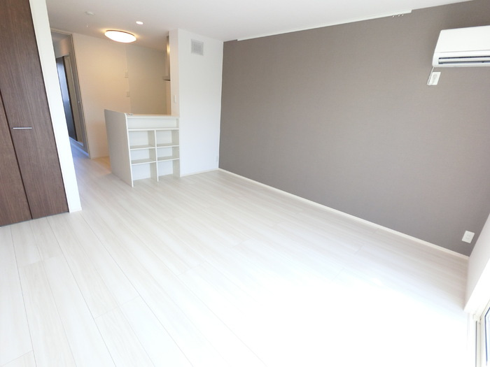 ロイヤルリッチヒル　Aの居間・リビング