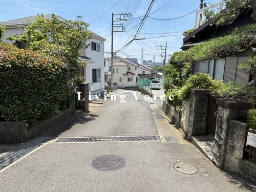 【前面道路含む現地写真】 | 【仲介手数料０円】厚木市長谷第15　新築一戸建て | 厚木市長谷第15　新築一戸建て