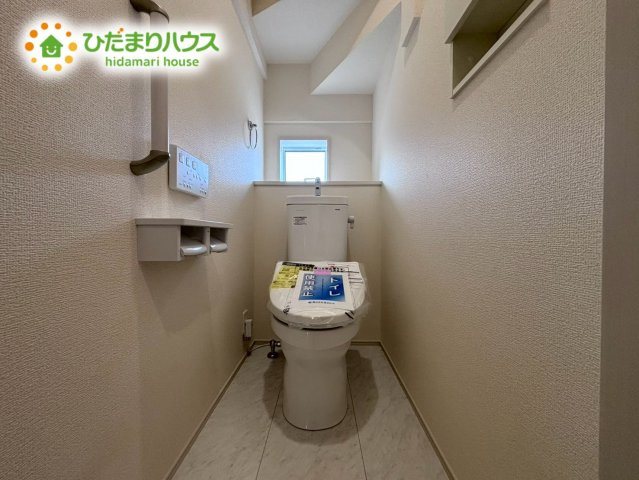北本市中丸7丁目　新築戸建　ブルーミング01のトイレ