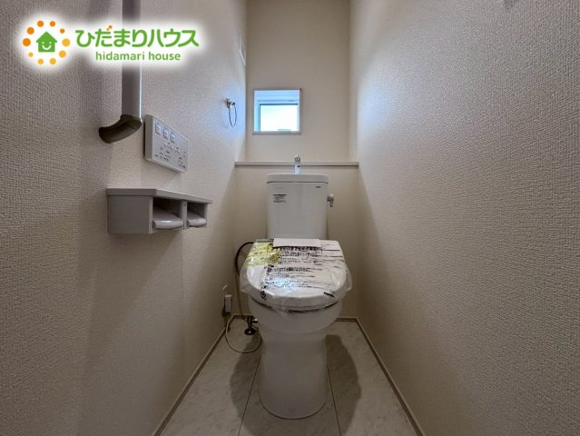 北本市中丸7丁目　新築戸建　ブルーミング01のトイレ