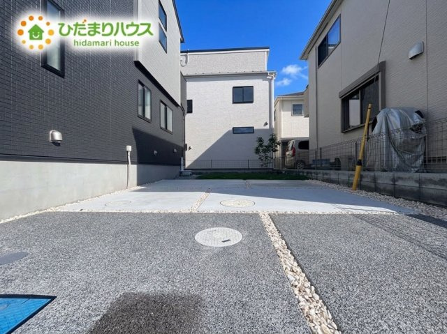北本市中丸7丁目　新築戸建　ブルーミング01の駐車場|※空は加工しています