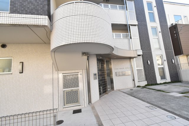 ディアコート西宮北口のエントランス