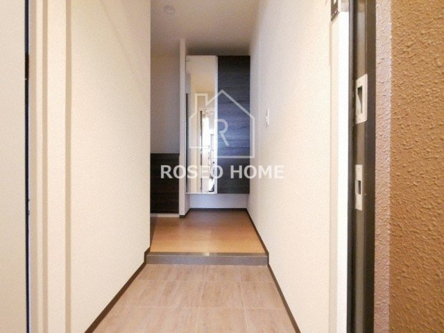 マーレ下寺町の玄関|同マンション別部屋：参考写真