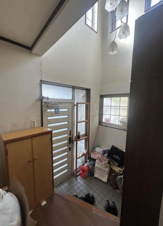 常陸大宮市田子内町　中古戸建の玄関