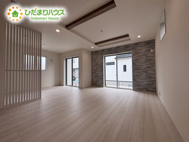 北本市中丸7丁目　新築戸建　ブルーミング02の居間・リビング|LDK：21.37帖