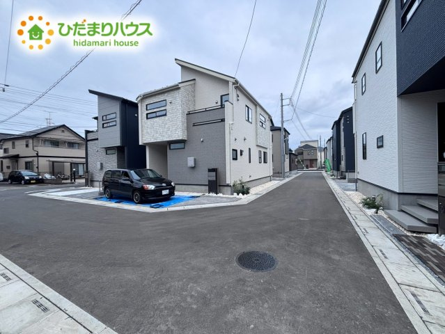 北本市中丸7丁目　新築戸建　ブルーミング02の前面道路含む現地写真