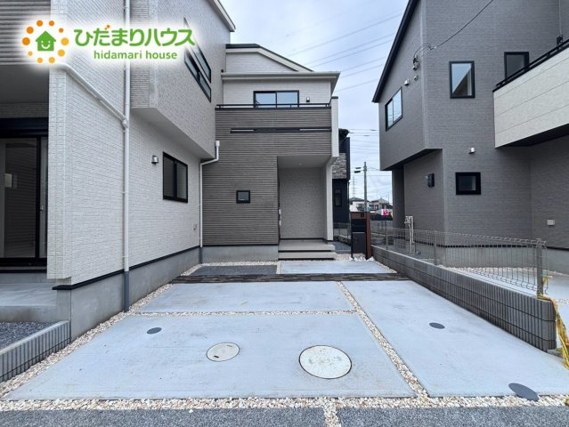 北本市中丸7丁目　新築戸建　ブルーミング02の駐車場