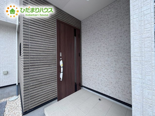 北本市中丸7丁目　新築戸建　ブルーミング02の玄関
